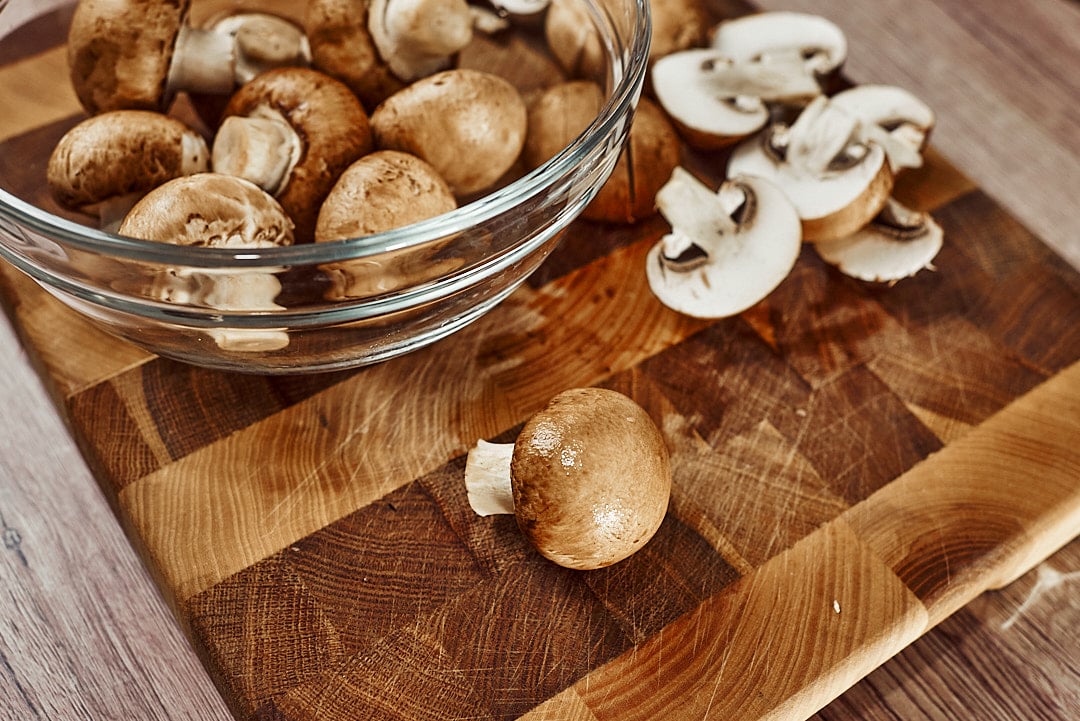 Chopped mushrooms for chicken liver recipe