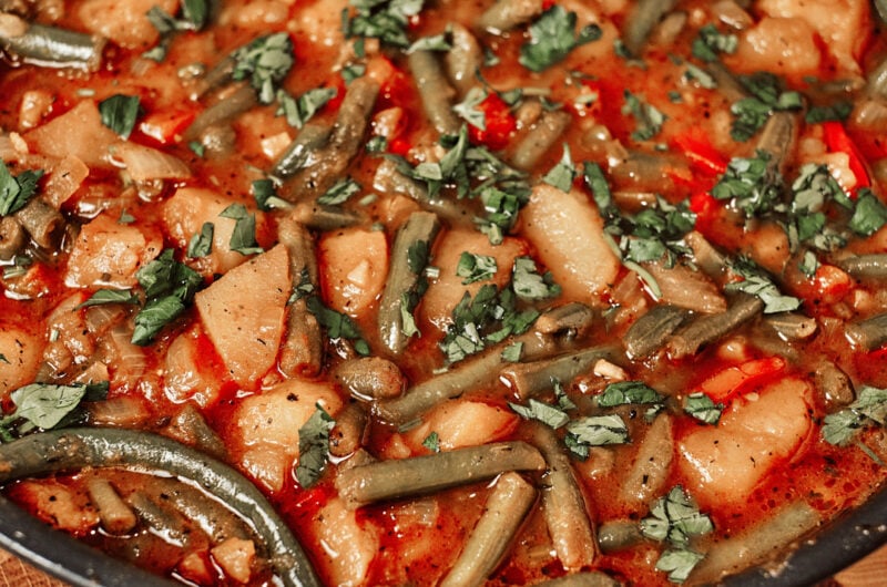 One-Pot Vegan Green Beans and Potatoes Stew