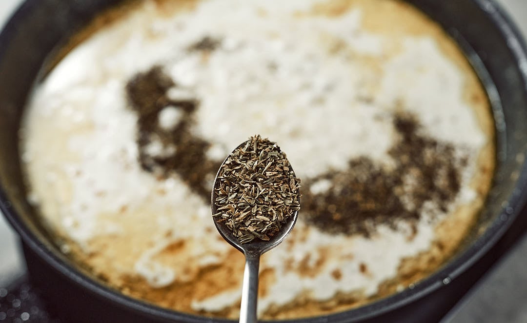 Add oregano for Chicken Sauce