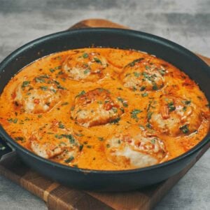 Creamy chicken meatballs in rich cream sauce