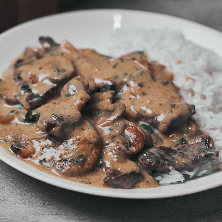 Easy beef stroganoff with mushrooms and creamy sauce