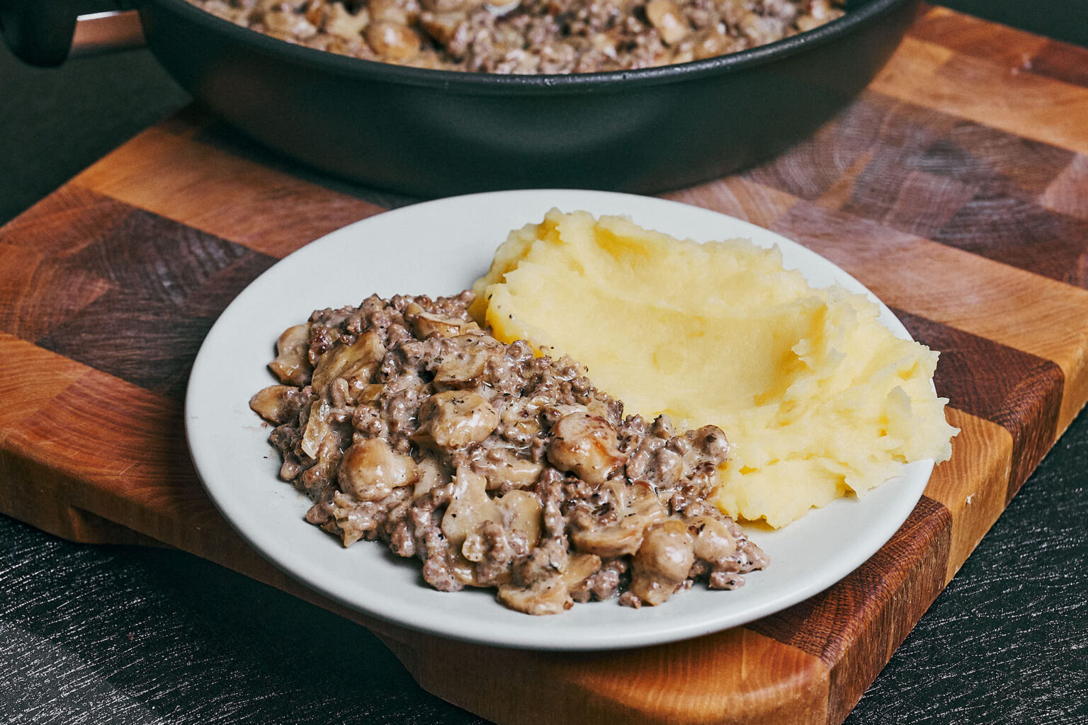 Creamy Ground Beef and Mushroom Sauce (20 Minutes)