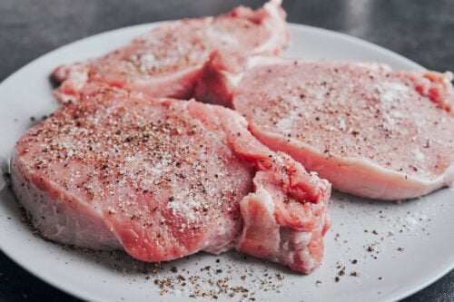 seasoned pork chops with salt and black pepper