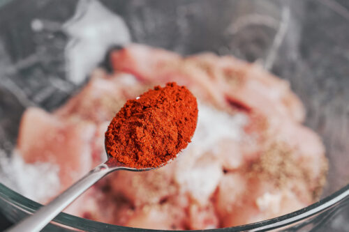 seasoning chicken with paprika for creamy paprika chicken recipe