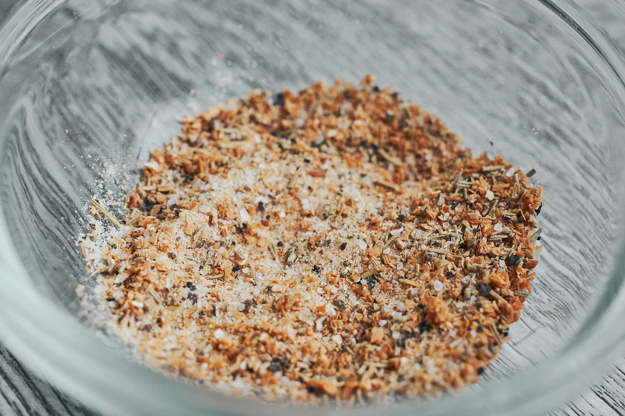 mixed seasoning for creamy mushroom chicken in a glass bowl