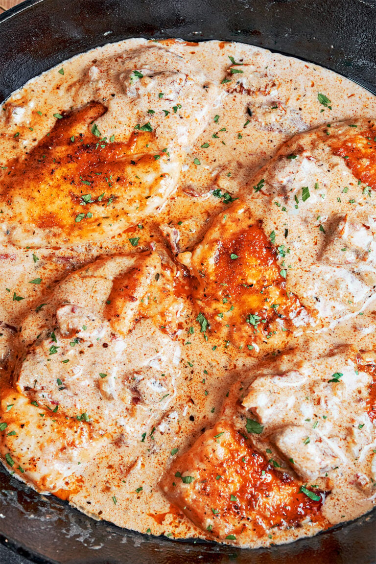 Creamy Cajun chicken thighs in a rich Cajun cream sauce with sun-dried tomatoes